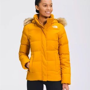 💛 Yellow North face Puffer Coat